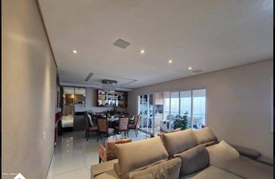 Apartamento à venda com 3 quartos, 146m² - Foto 2