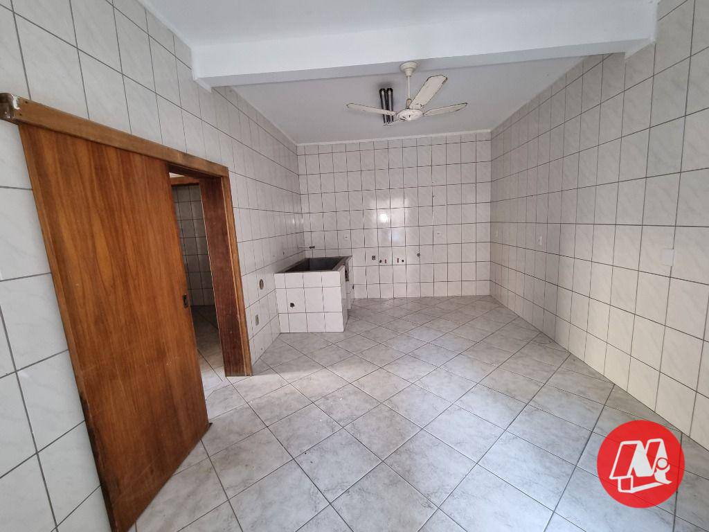 Casa para alugar, 300m² - Foto 42