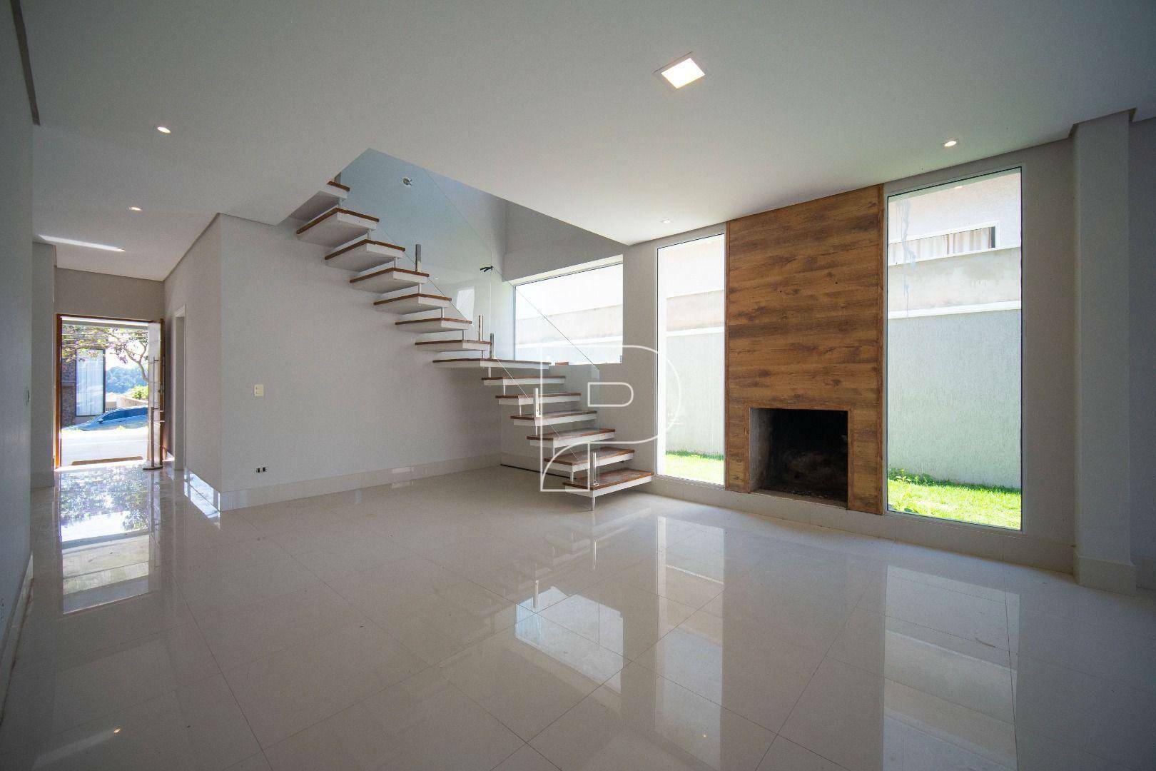 Casa de Condomínio à venda e aluguel com 3 quartos, 380m² - Foto 3