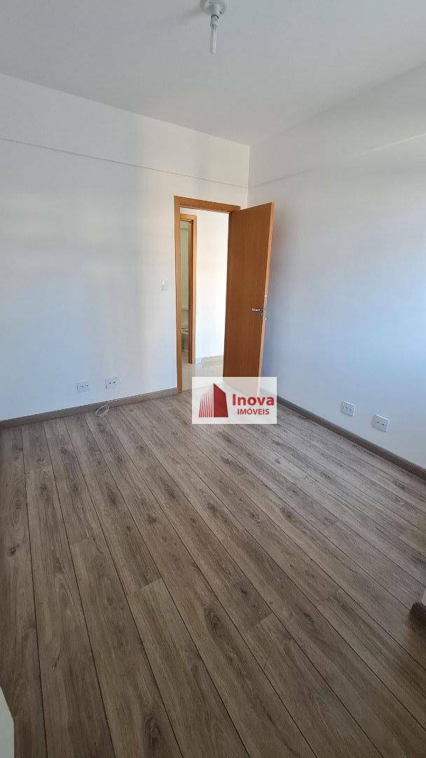 Apartamento à venda com 2 quartos, 75m² - Foto 20