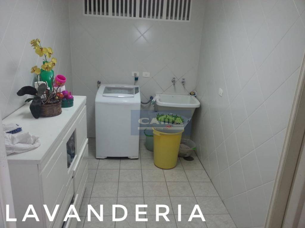 Sobrado à venda com 3 quartos, 625m² - Foto 44