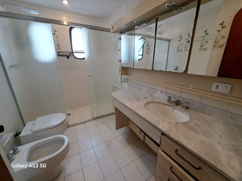 Apartamento à venda com 3 quartos, 160m² - Foto 12