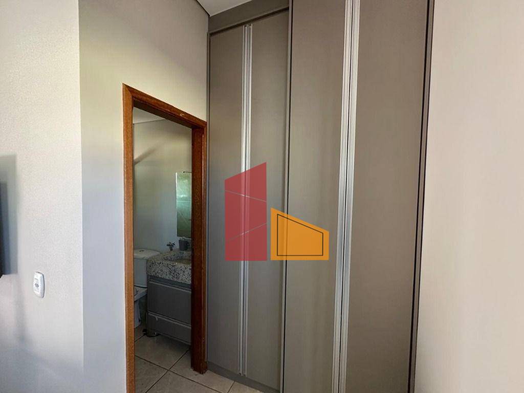 Casa à venda com 4 quartos, 190m² - Foto 12