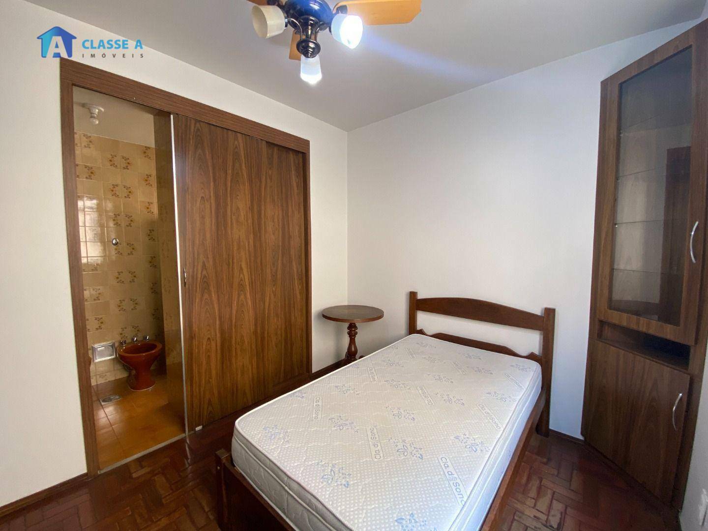 Apartamento para alugar com 3 quartos, 133m² - Foto 12