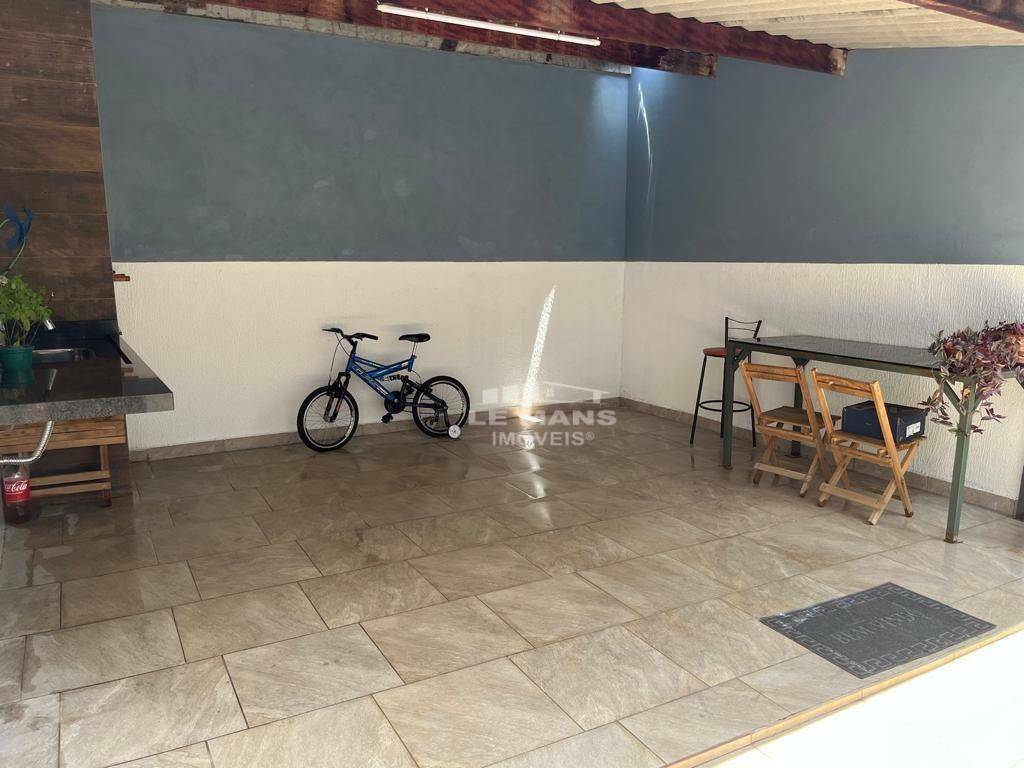 Casa à venda com 3 quartos, 241m² - Foto 21