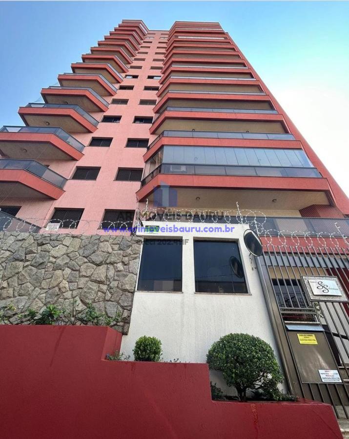 Apartamento à venda com 4 quartos, 189m² - Foto 1