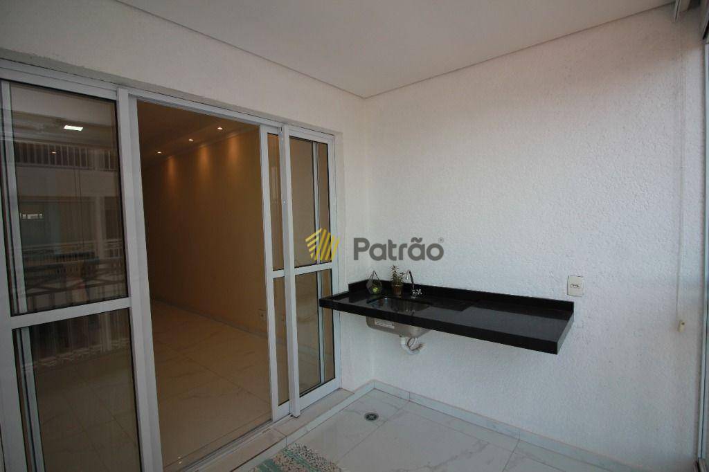 Apartamento à venda com 2 quartos, 64m² - Foto 5