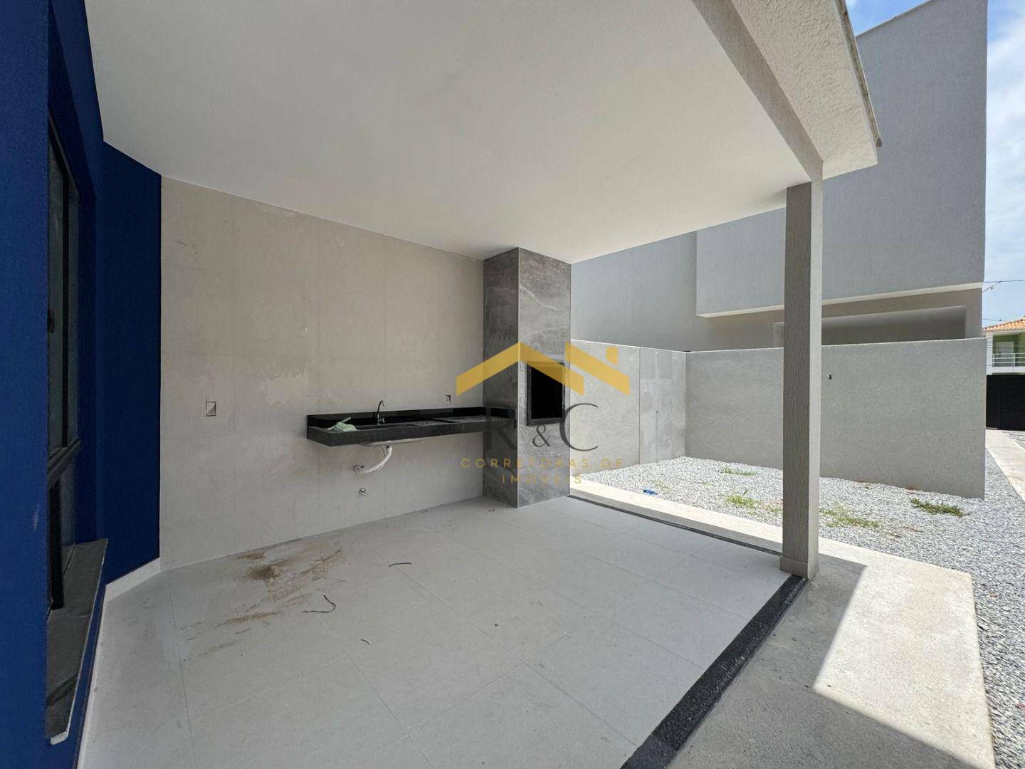 Casa à venda com 3 quartos, 156m² - Foto 2