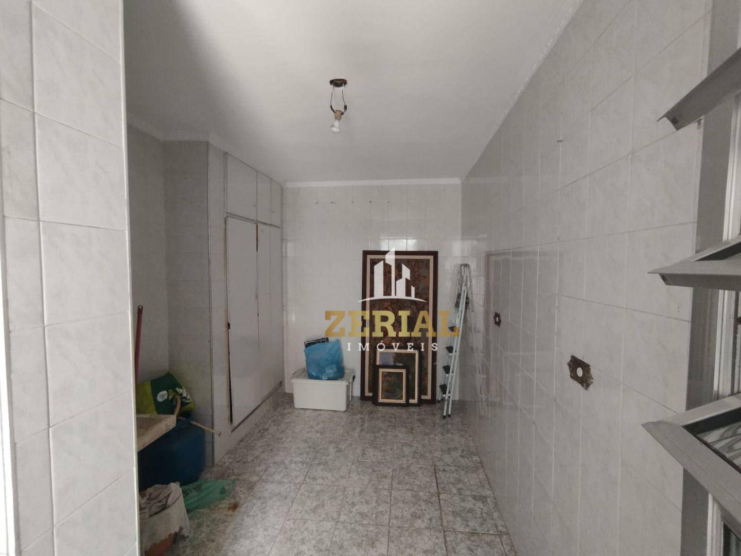 Sobrado à venda com 2 quartos, 195m² - Foto 10