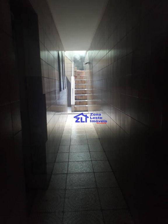 Sobrado à venda com 2 quartos, 160m² - Foto 4