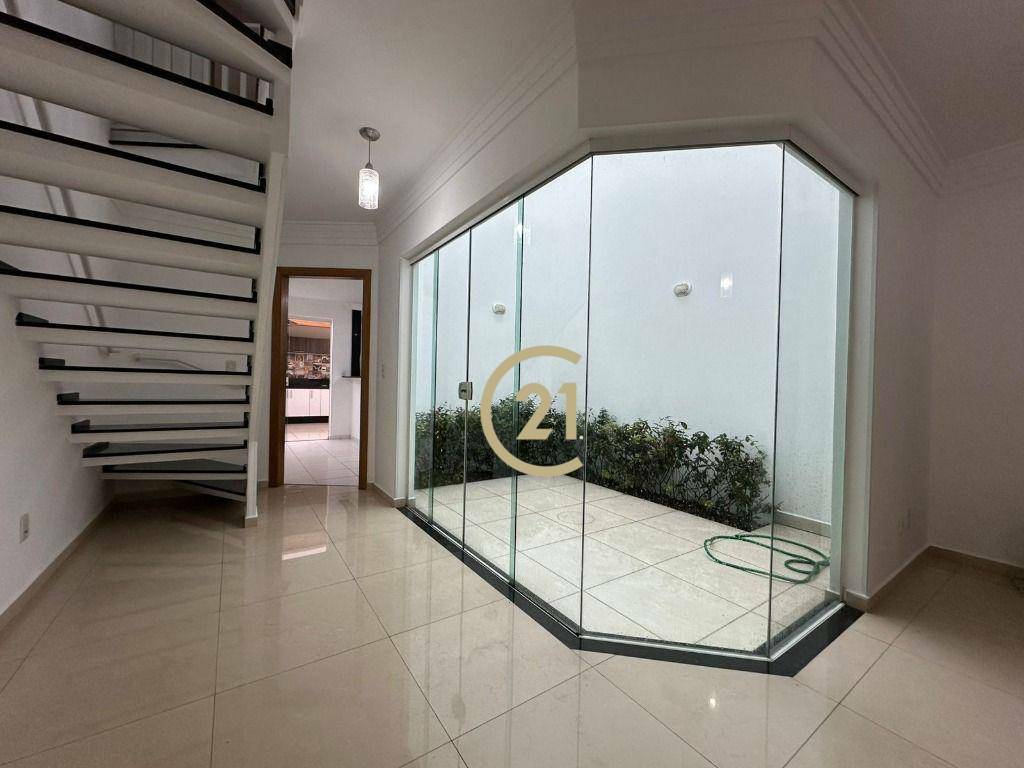 Casa, 3 quartos, 169 m² - Foto 3