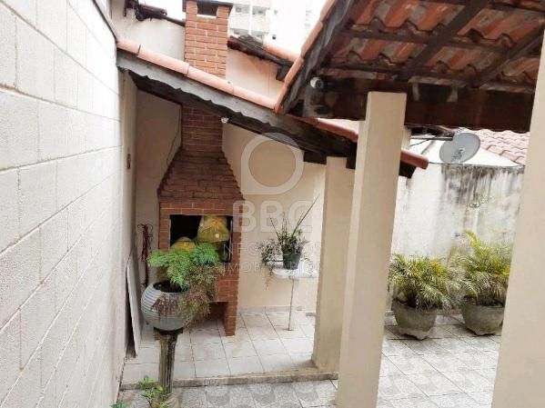 Casa à venda com 2 quartos, 200m² - Foto 17