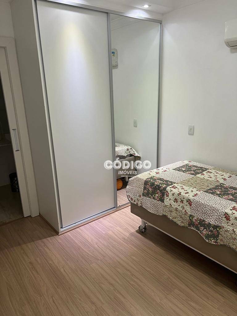 Apartamento à venda com 3 quartos, 134m² - Foto 9