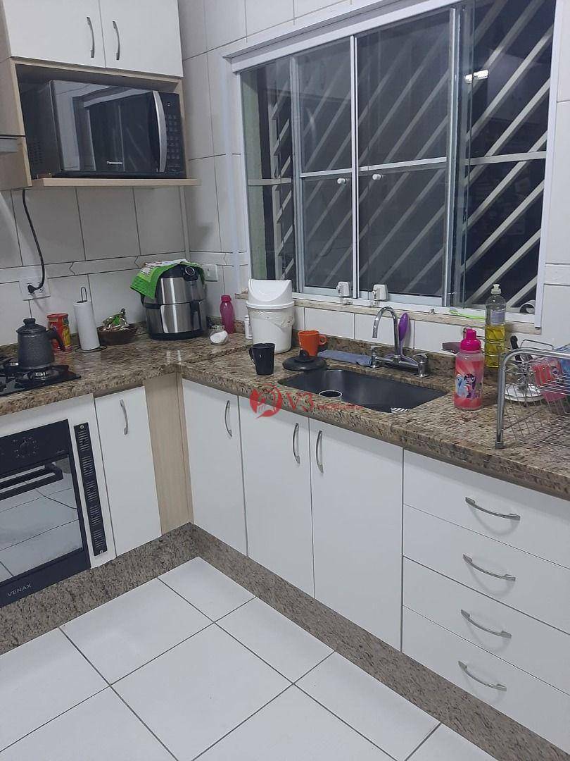 Sobrado à venda com 3 quartos, 116m² - Foto 1