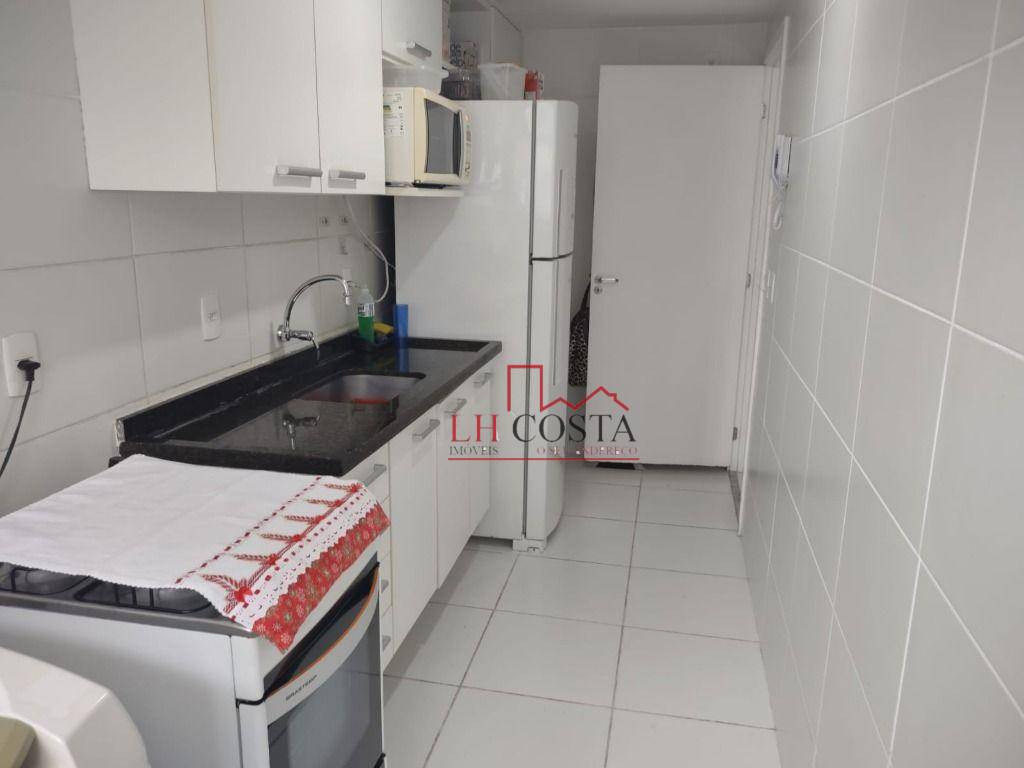 Apartamento à venda com 2 quartos, 65m² - Foto 27