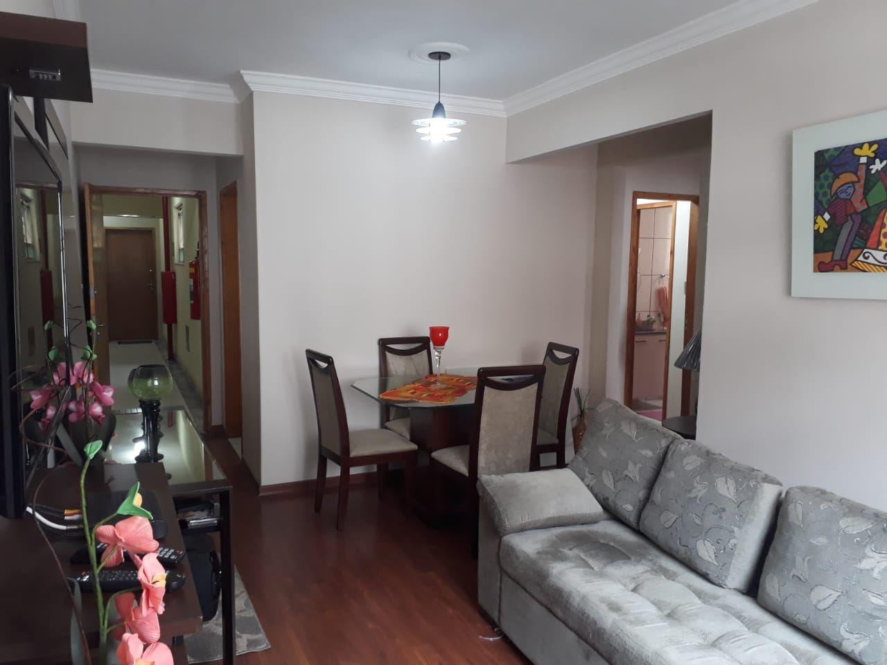 Apartamento à venda com 2 quartos, 70m² - Foto 3