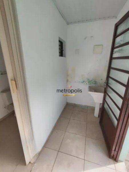 Casa à venda com 6 quartos, 131m² - Foto 8