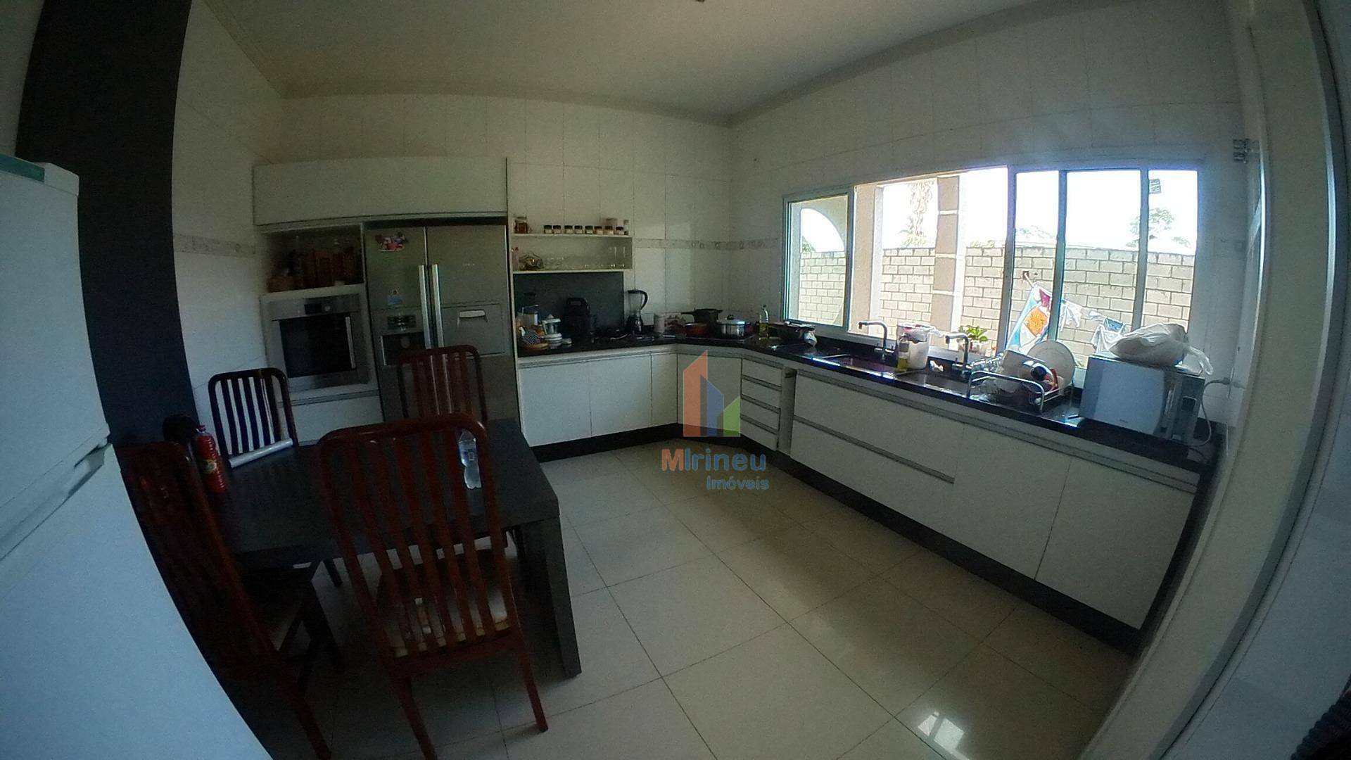 Chácara à venda com 5 quartos, 3200m² - Foto 13