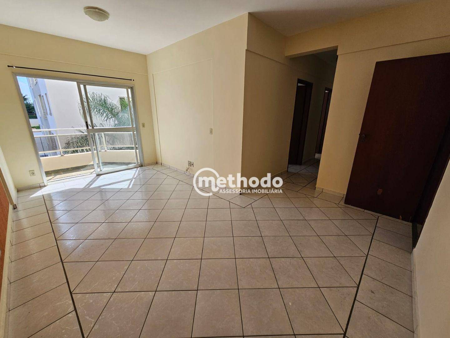 Apartamento à venda com 3 quartos, 78m² - Foto 3