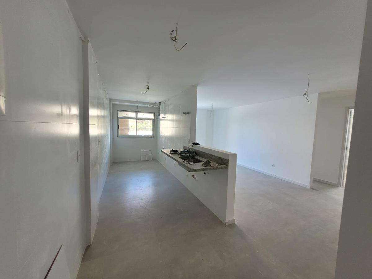 Apartamento à venda com 3 quartos, 109m² - Foto 7