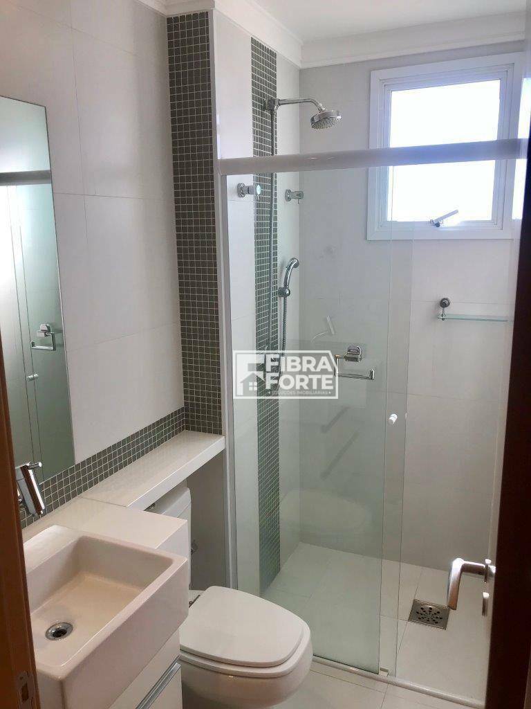 Apartamento para alugar com 3 quartos, 107m² - Foto 25
