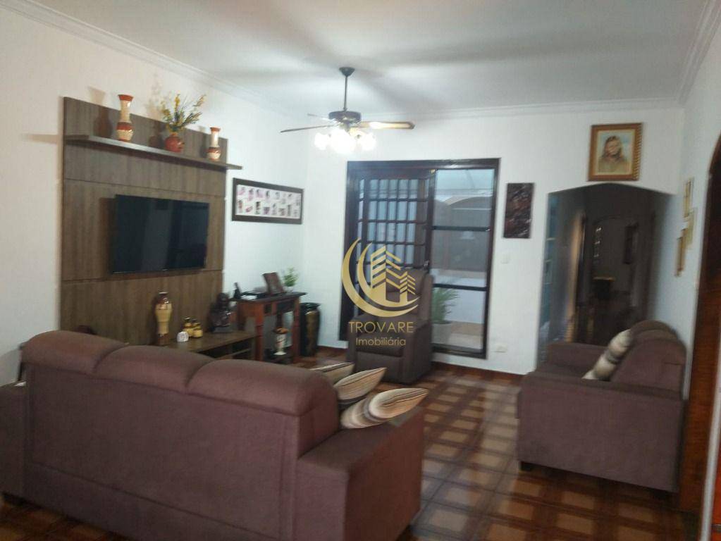 Casa à venda com 3 quartos, 216m² - Foto 13