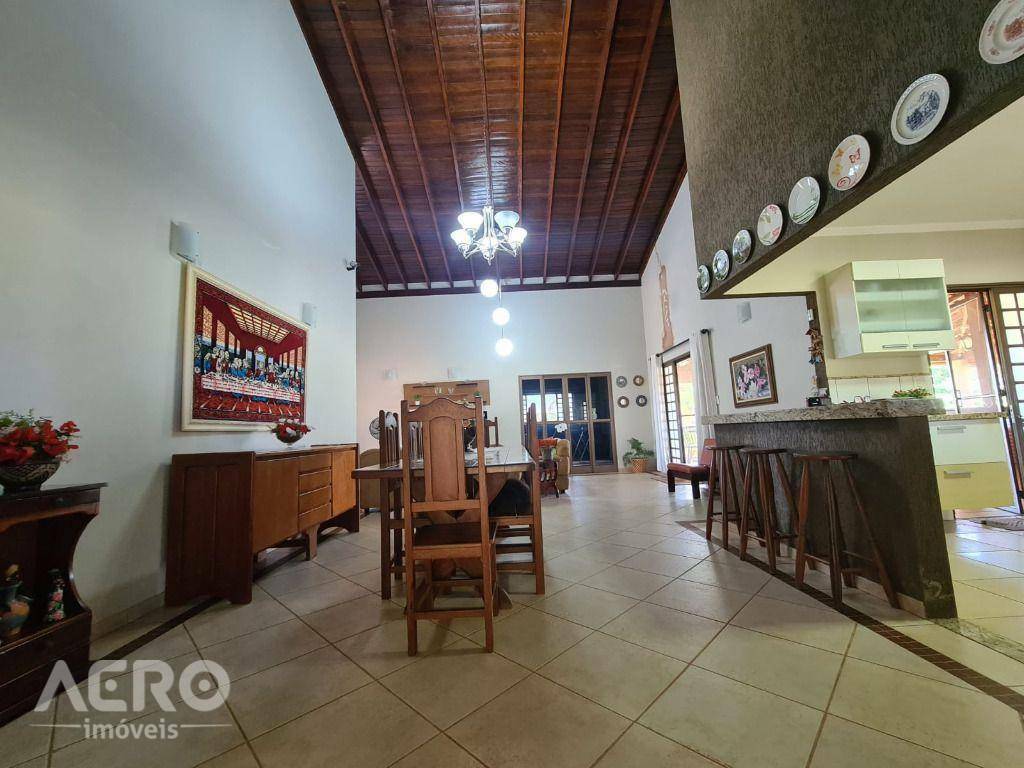 Chácara à venda com 4 quartos, 450m² - Foto 25