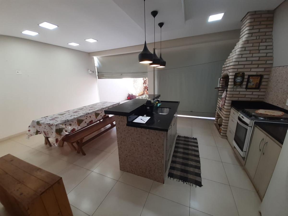 Casa à venda com 3 quartos, 336m² - Foto 33