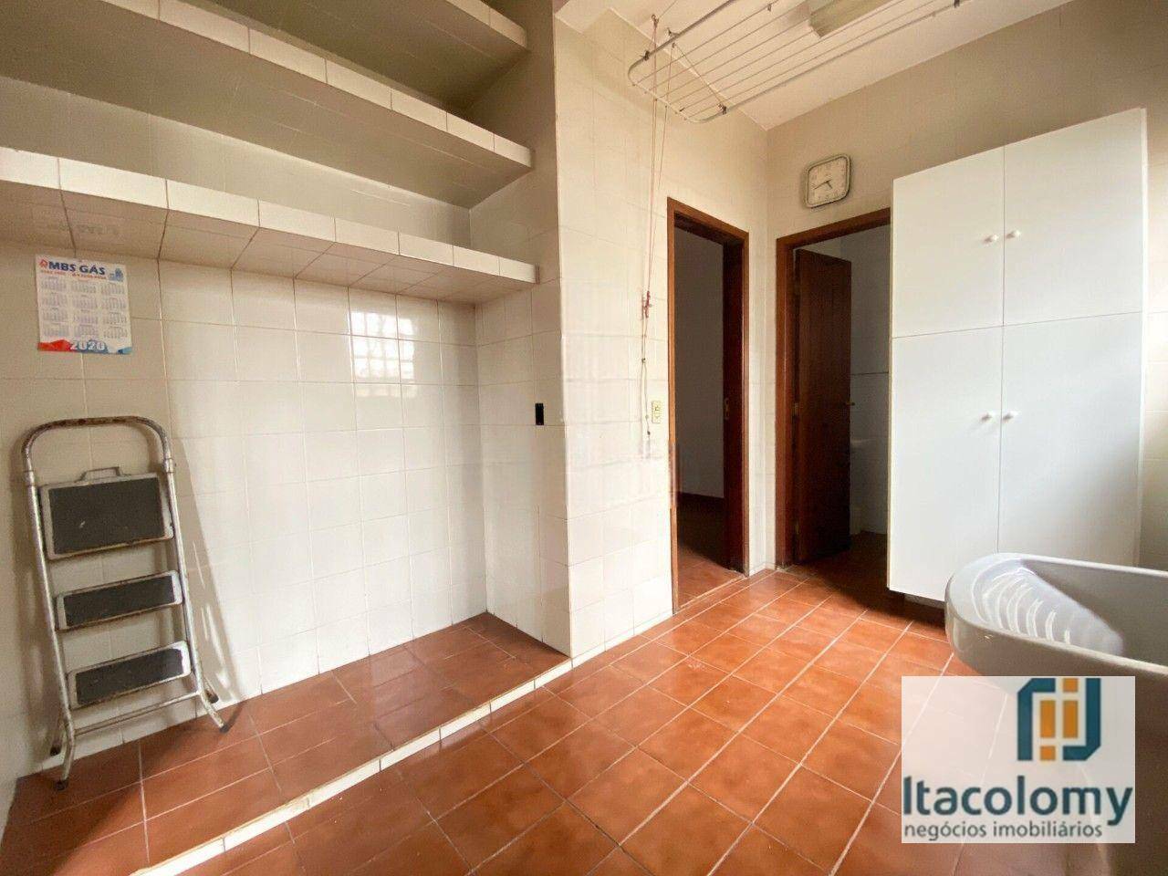 Casa de Condomínio à venda com 3 quartos, 268m² - Foto 46