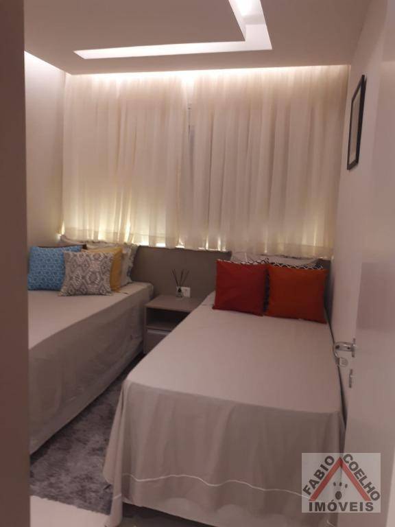 Apartamento à venda com 2 quartos, 65m² - Foto 17