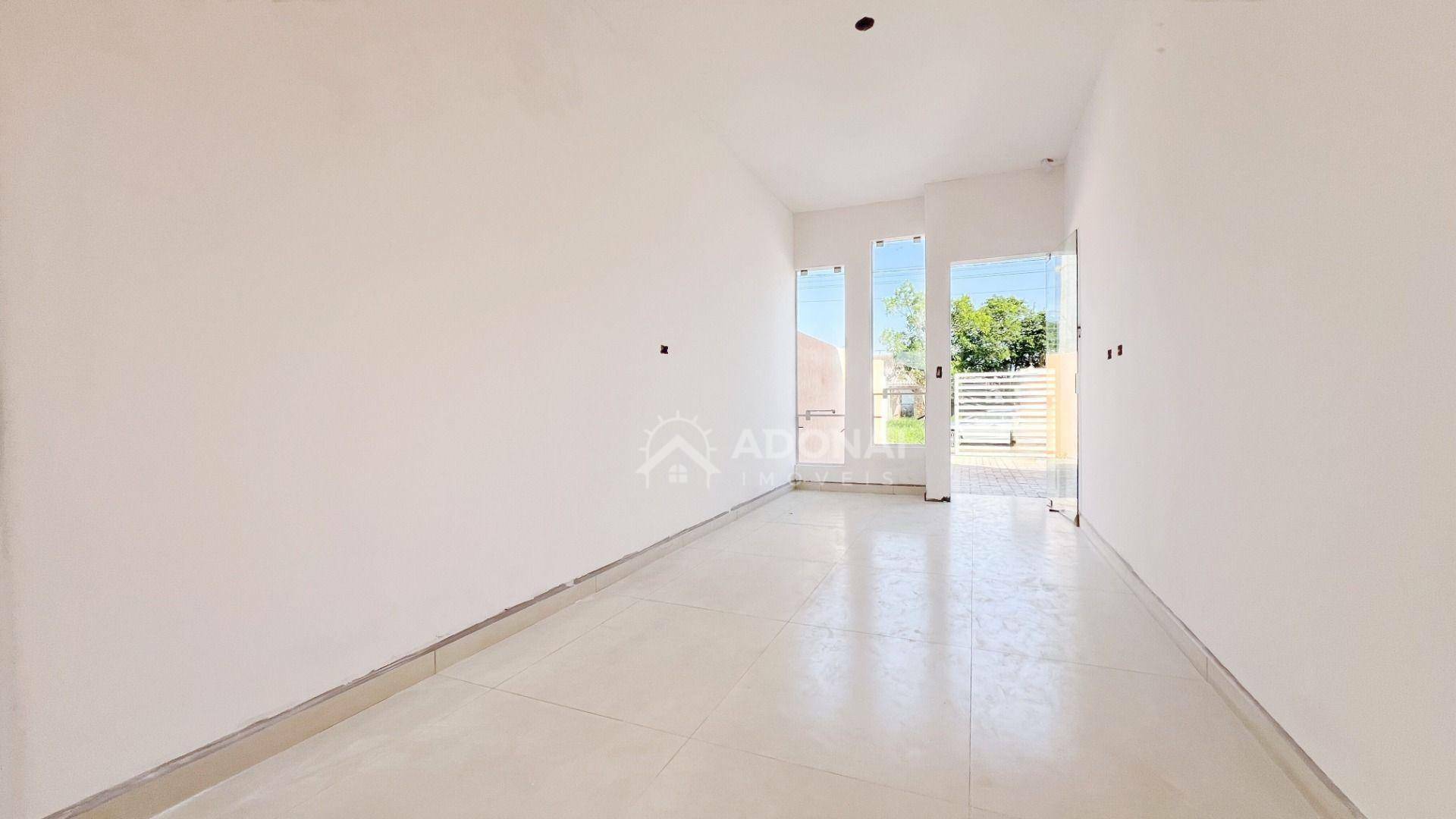 Casa à venda com 2 quartos, 60m² - Foto 4