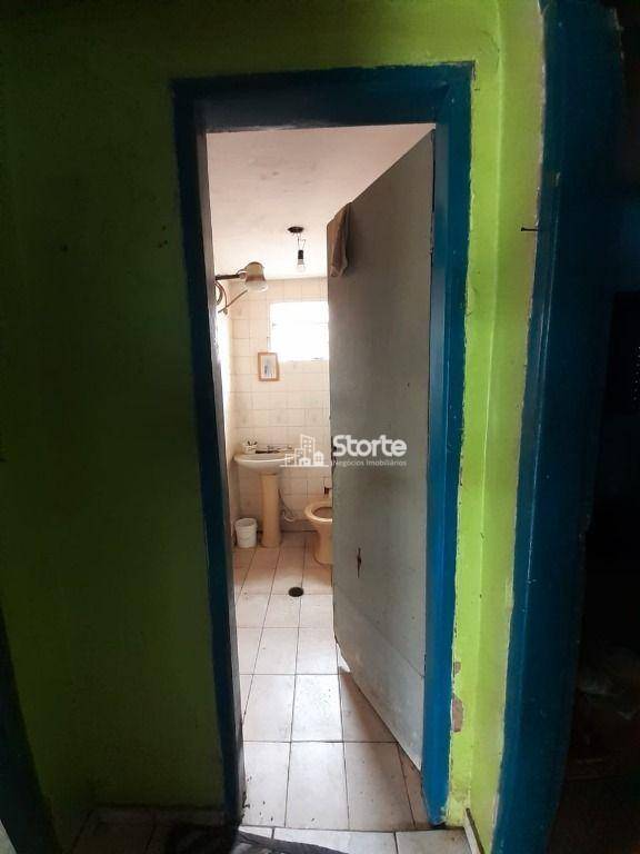 Casa à venda com 8 quartos, 210m² - Foto 9