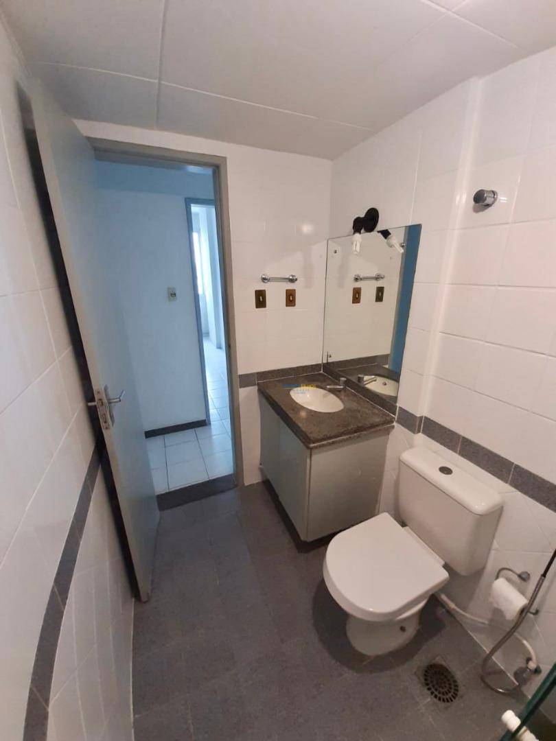 Apartamento à venda e aluguel com 2 quartos, 100m² - Foto 13