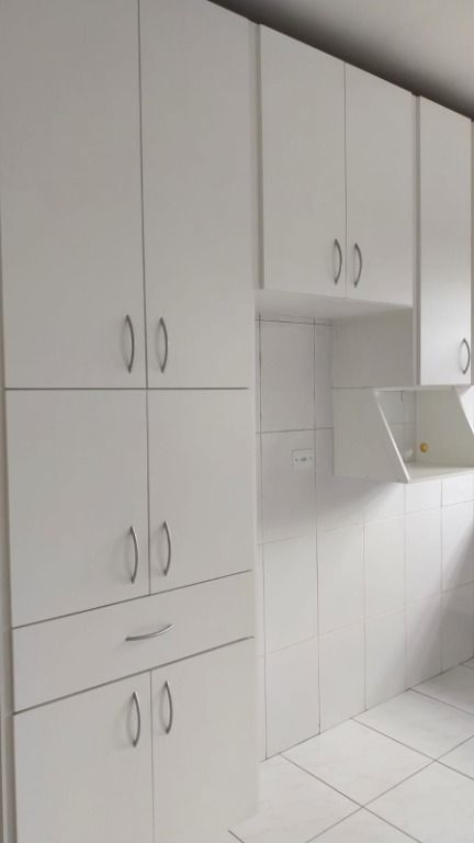 Apartamento à venda com 2 quartos, 70m² - Foto 4