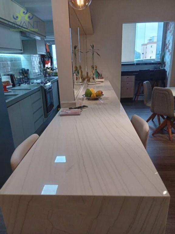 Apartamento à venda com 2 quartos, 61m² - Foto 4