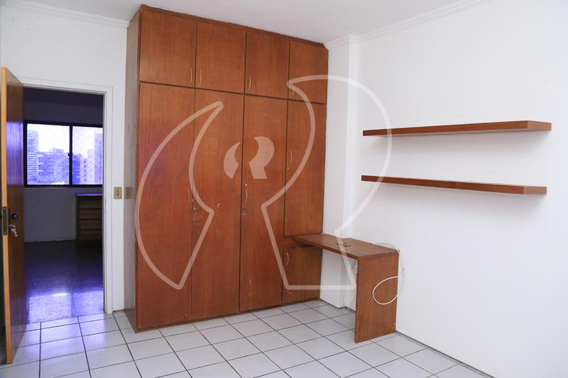 Apartamento à venda com 3 quartos, 174m² - Foto 11