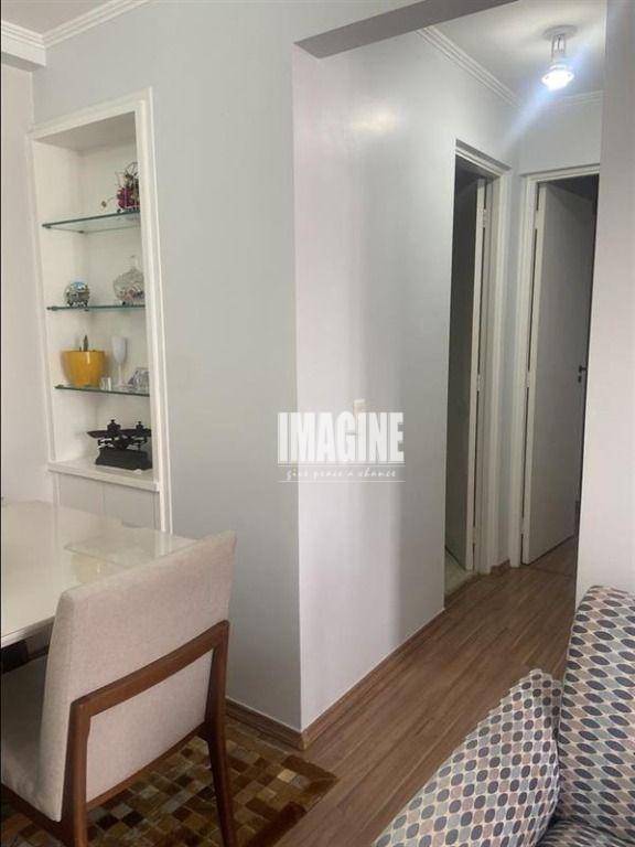 Apartamento à venda com 2 quartos, 60m² - Foto 21