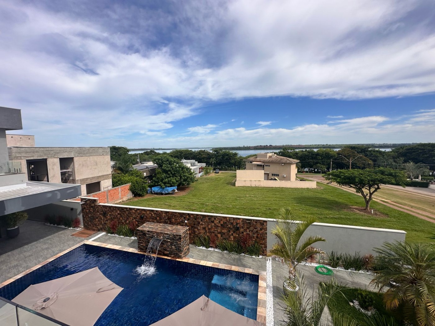 Casa à venda com 3 quartos, 335m² - Foto 26