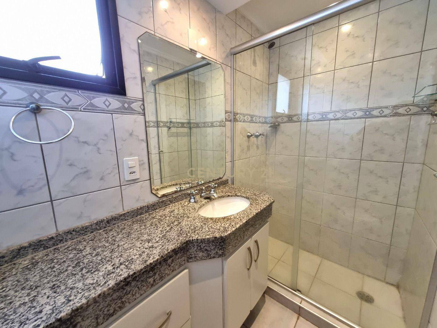 Apartamento para alugar com 2 quartos, 65m² - Foto 22