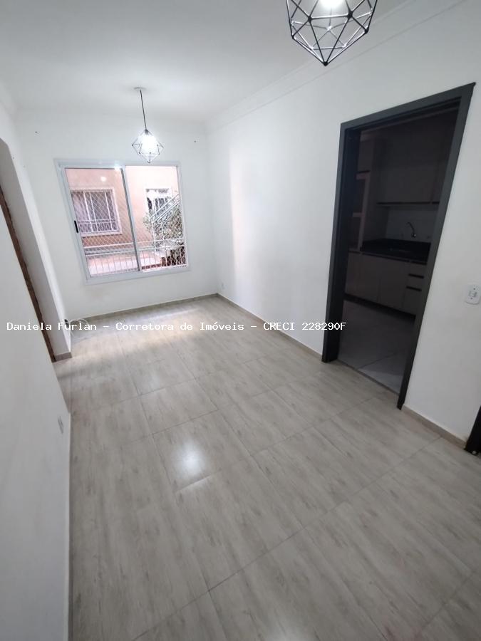 Apartamento à venda com 2 quartos, 47m² - Foto 2