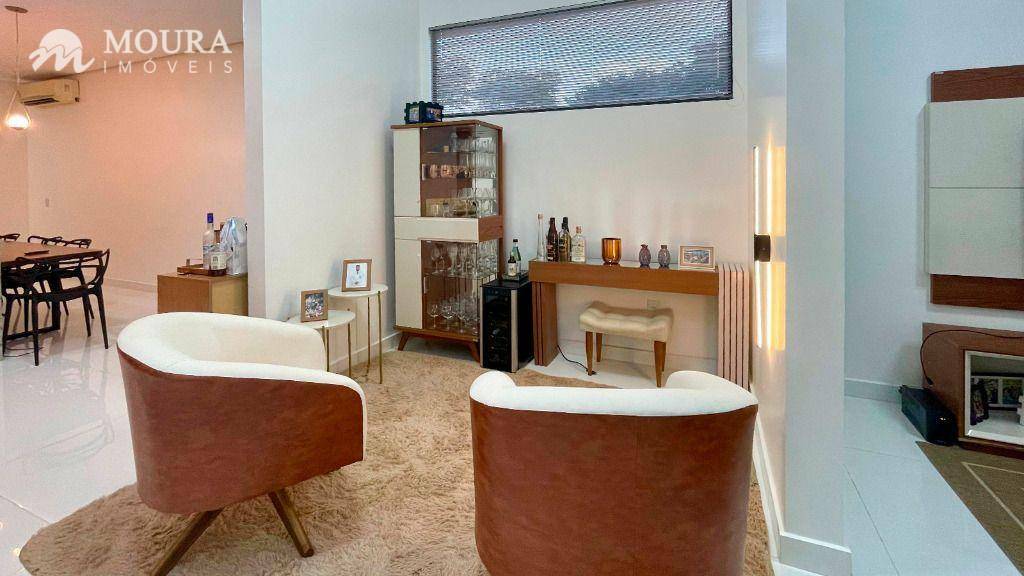 Casa de Condomínio à venda e aluguel com 3 quartos, 180m² - Foto 4