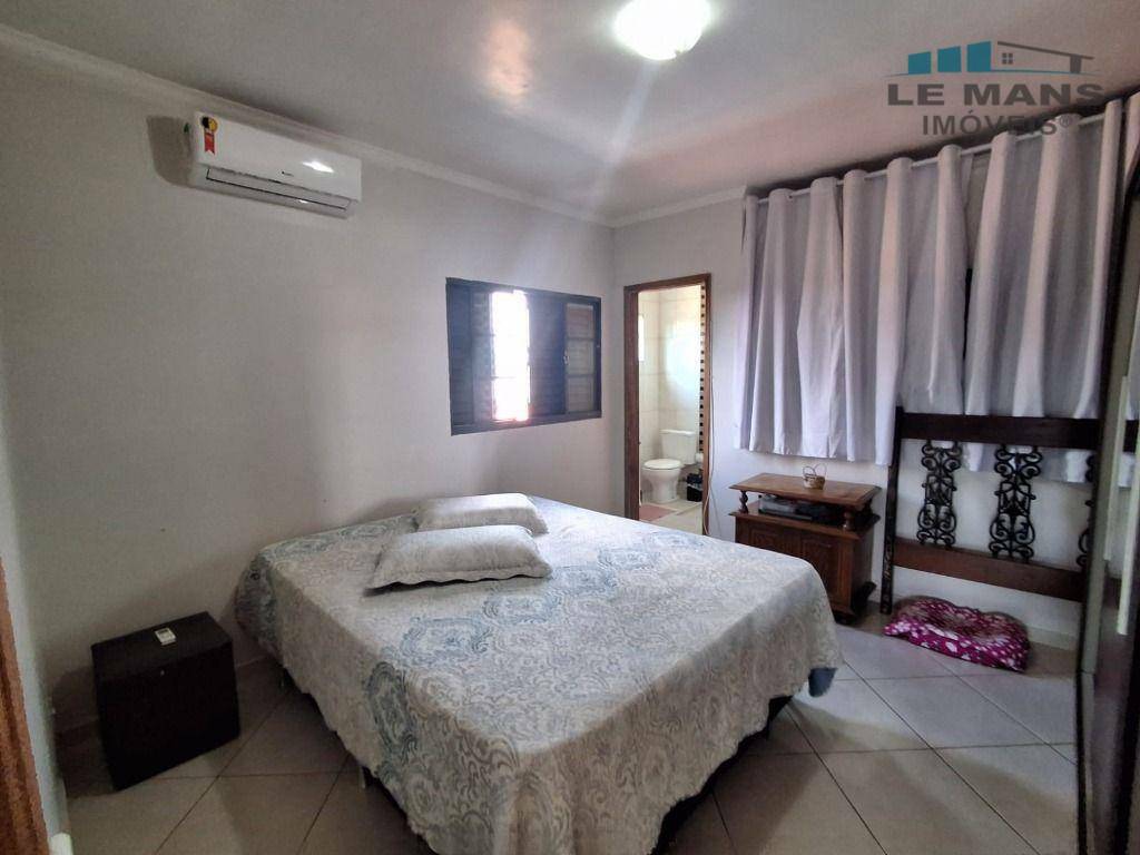 Casa à venda com 3 quartos, 200m² - Foto 6