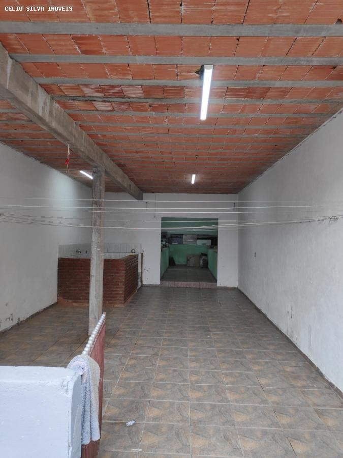 Casa à venda com 3 quartos, 250m² - Foto 3