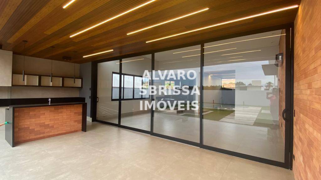 Casa de Condomínio à venda com 4 quartos, 295m² - Foto 10