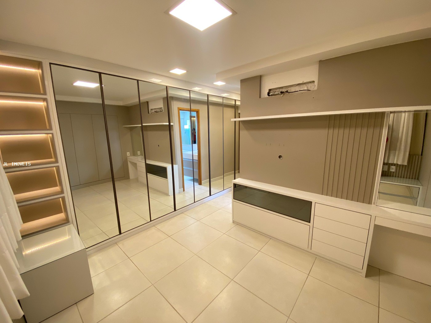 Apartamento para alugar com 3 quartos, 148m² - Foto 16