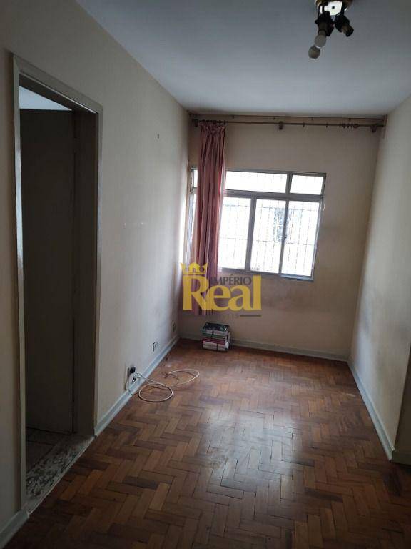 Apartamento à venda com 2 quartos, 70m² - Foto 13