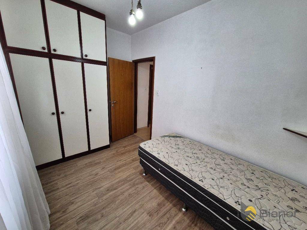 Casa à venda com 3 quartos, 180m² - Foto 14