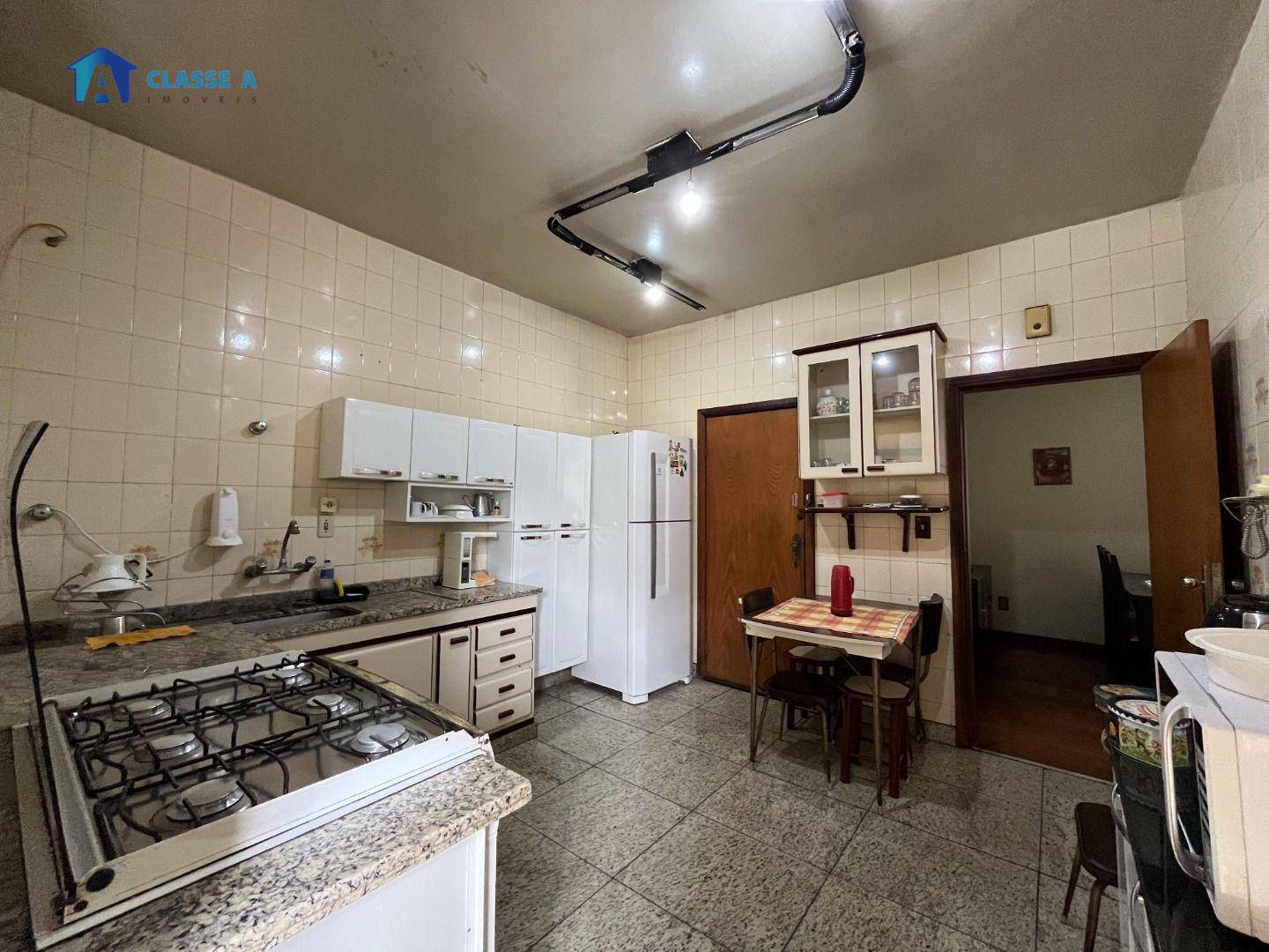 Apartamento à venda com 3 quartos, 160m² - Foto 17