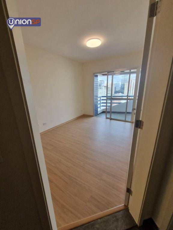 Apartamento à venda com 3 quartos, 79m² - Foto 7