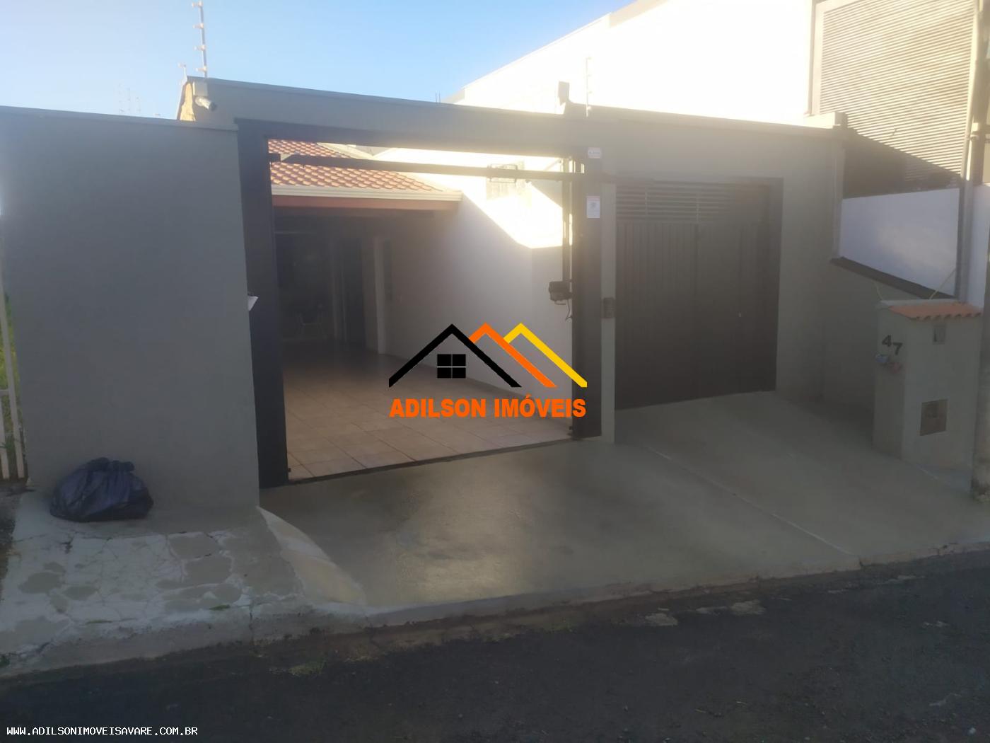 Casa à venda com 1 quarto, 200m² - Foto 2